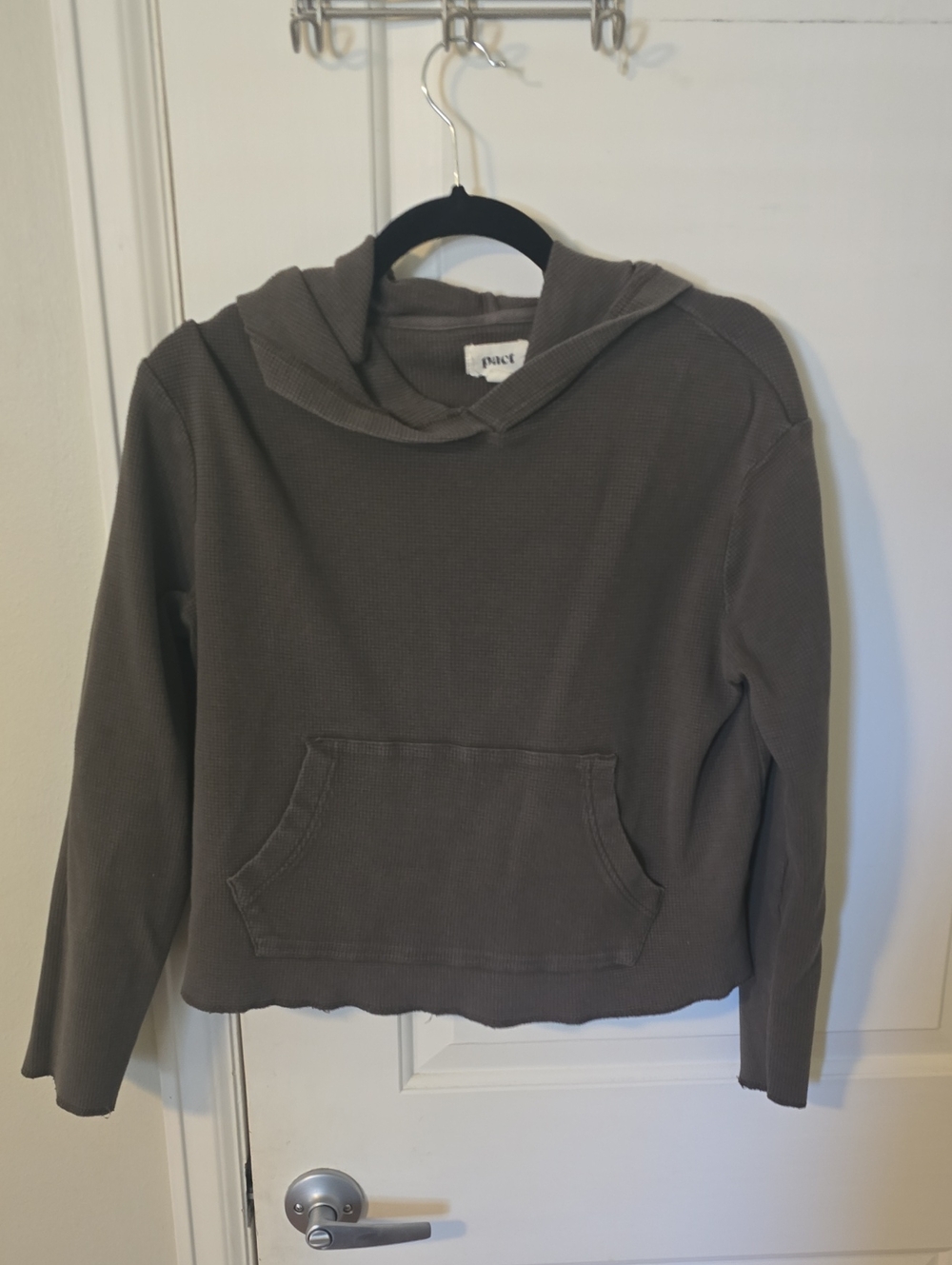 Pact Women's Hooded Waffle Pullover - Charcoal Gray